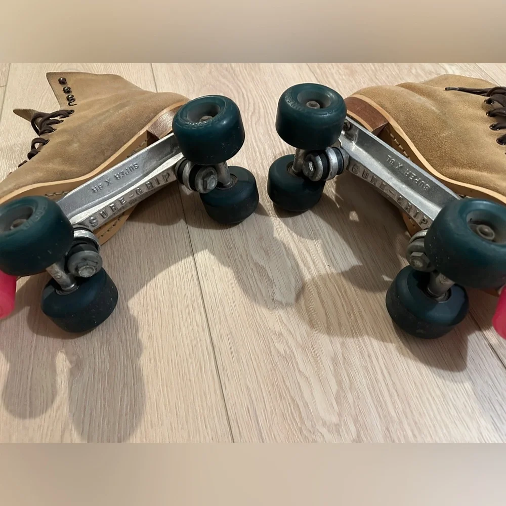 🤩🌈🛼 VINTAGE 90s Size 8 RIEDELL Tan Roller Skates - Picture 3 of 14